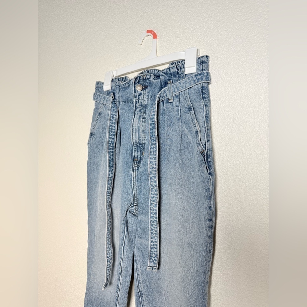 Abercrombie & Fitch Light Blue Denim High Rise Jeans with Belt Women’s Size 27/4 - Picture 4 of 7